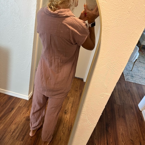 Darling blush pink two piece set
Olivaceous
Size large - Picture 3 of 10